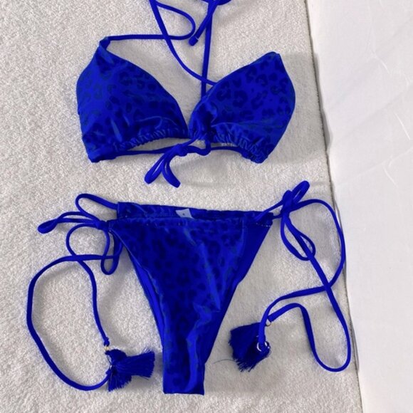 5/$25 Blue Leopard Print String Bikini Set M - Picture 1 of 12